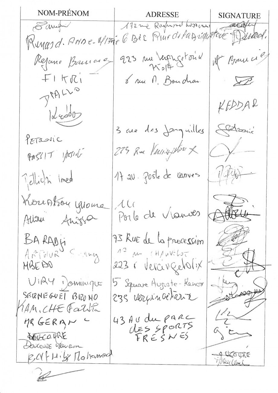 CGT_POSTAUX_PARIS_SIGNATURES_PAPIER_PETITION_POSTE_PLAISANCE-LOSSERAND_251_SIGNATURES_20.jpg